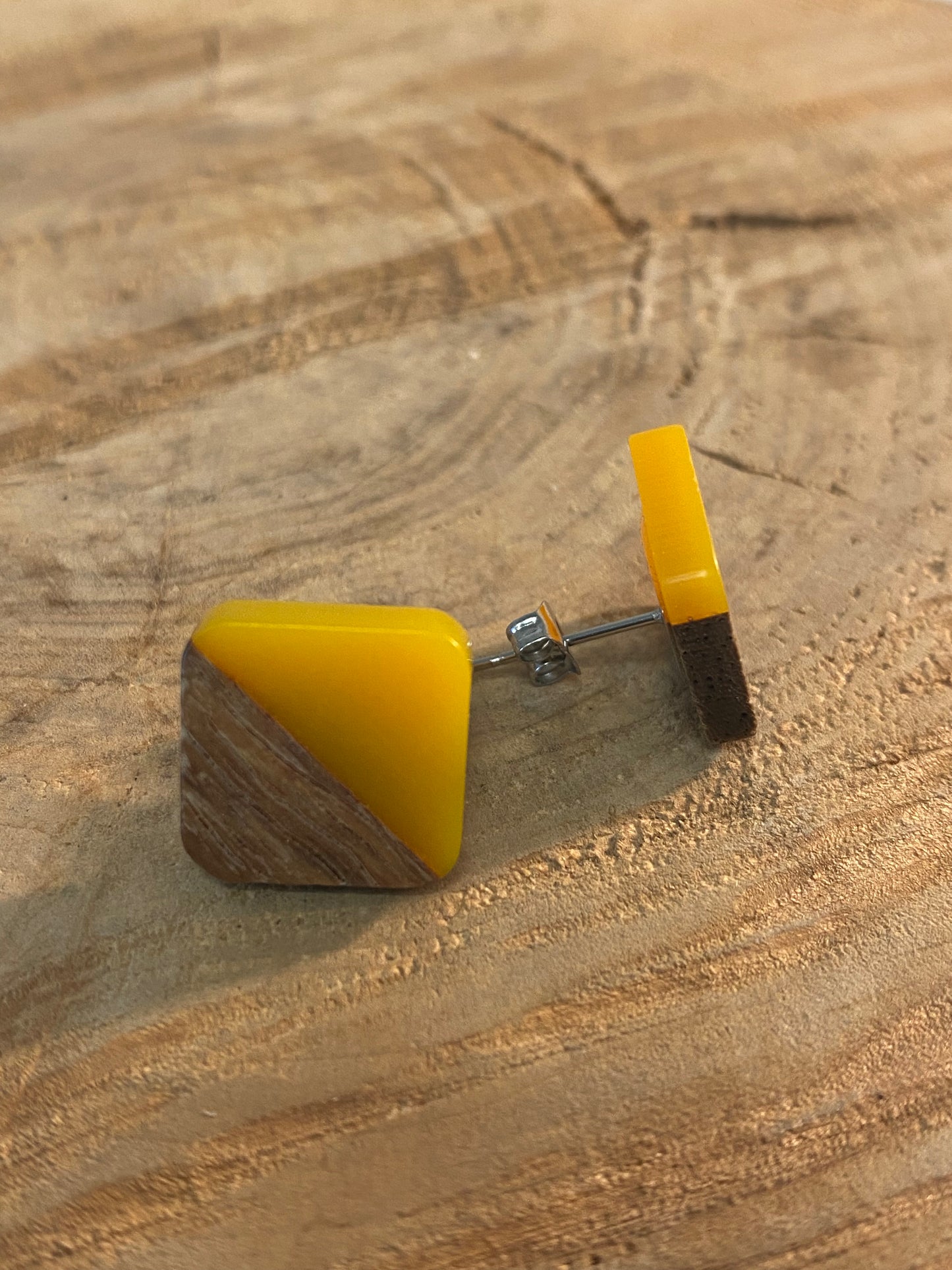 wood stud Eckige Holzohrstecker mit Resin wood stud