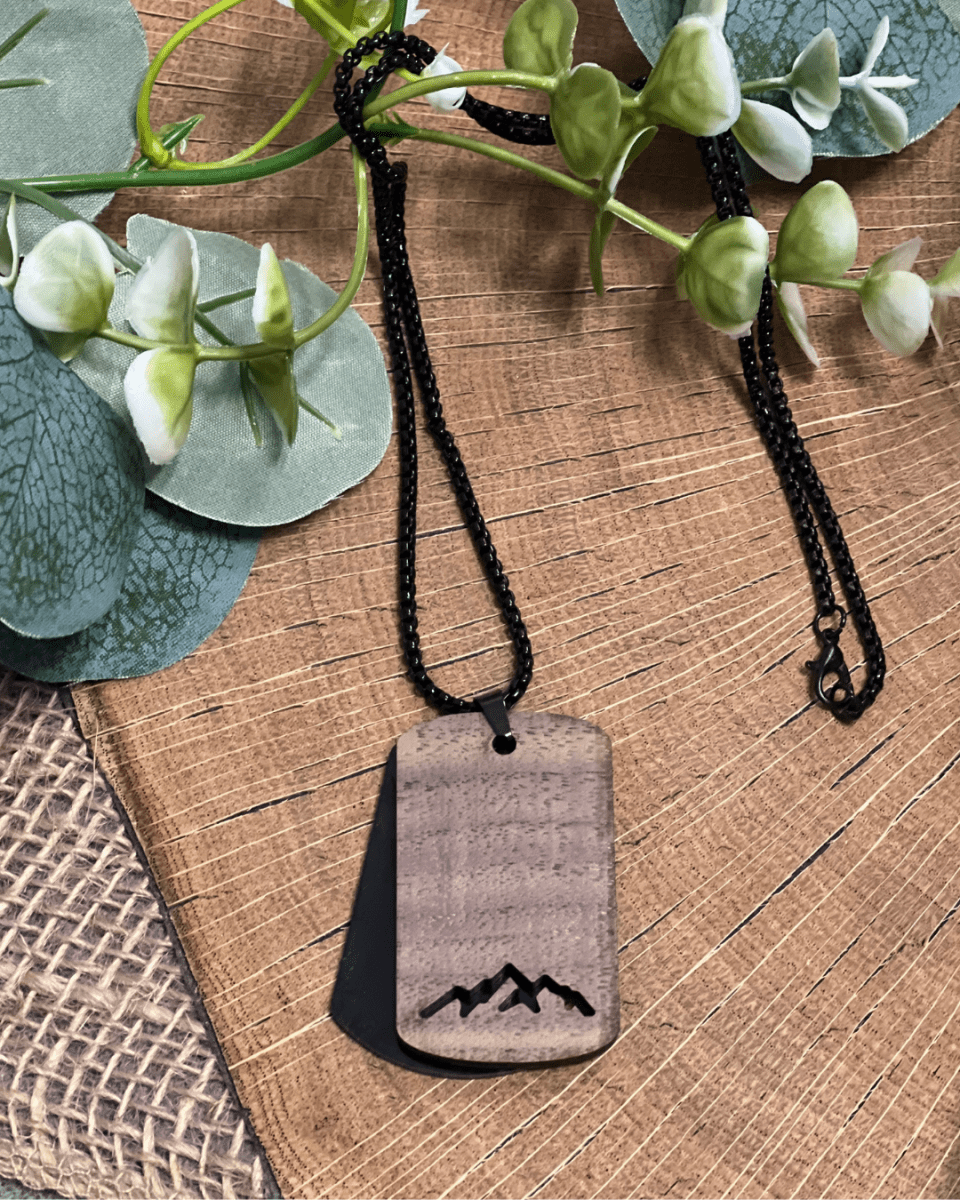Dogtag - Kette Edelstahl & Holz – Berge - wood stud - Holzohrringe - Holzschmuck und mehr