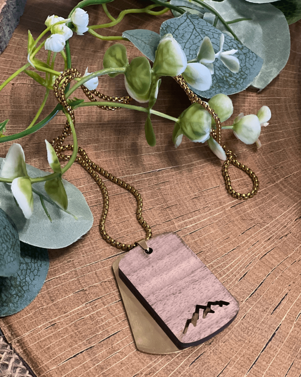 Dogtag - Kette Edelstahl & Holz – Berge - wood stud - Holzohrringe - Holzschmuck und mehr