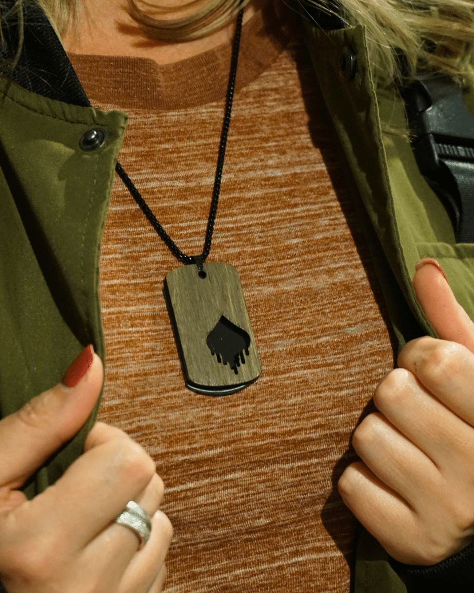 Dogtag - Kette Edelstahl & Holz â Schwarz - wood stud - Holzohrringe - Holzschmuck und mehr