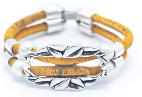 Kork Armband Frühlingskranz: gelbe Ausführung.