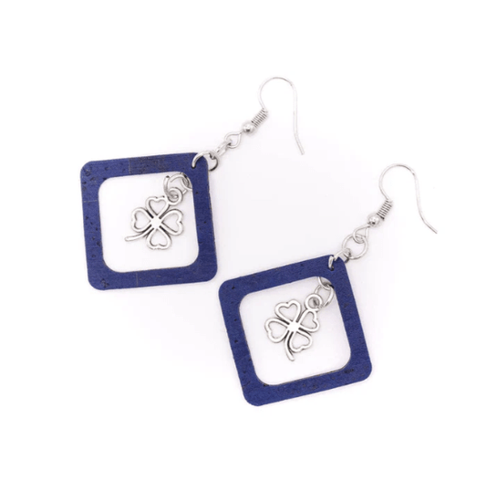 Kork Hängeohrringe Klee - wood stud - Holzohrringe - Holzschmuck und mehr