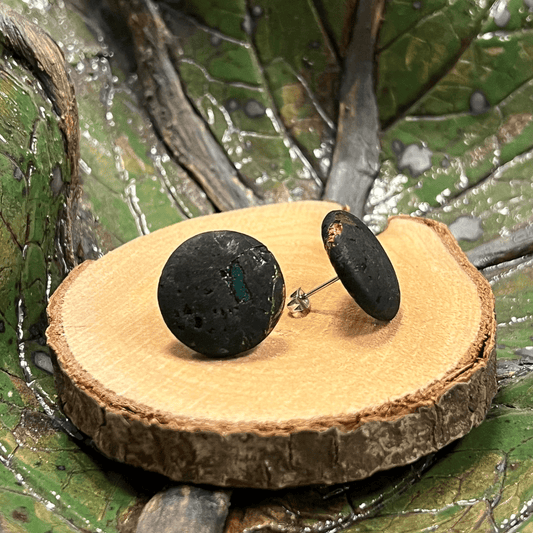 Korkohrstecker Schwarz mit bunten Akzenten - wood stud - Holzohrringe - Holzschmuck und mehr