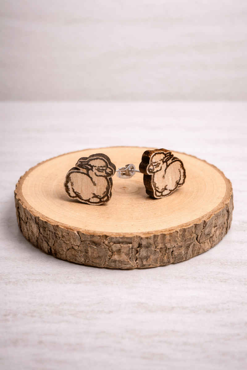 Lama / Alpaka Holz - Ohrstecker - wood stud - Holzohrringe - Holzschmuck und mehr