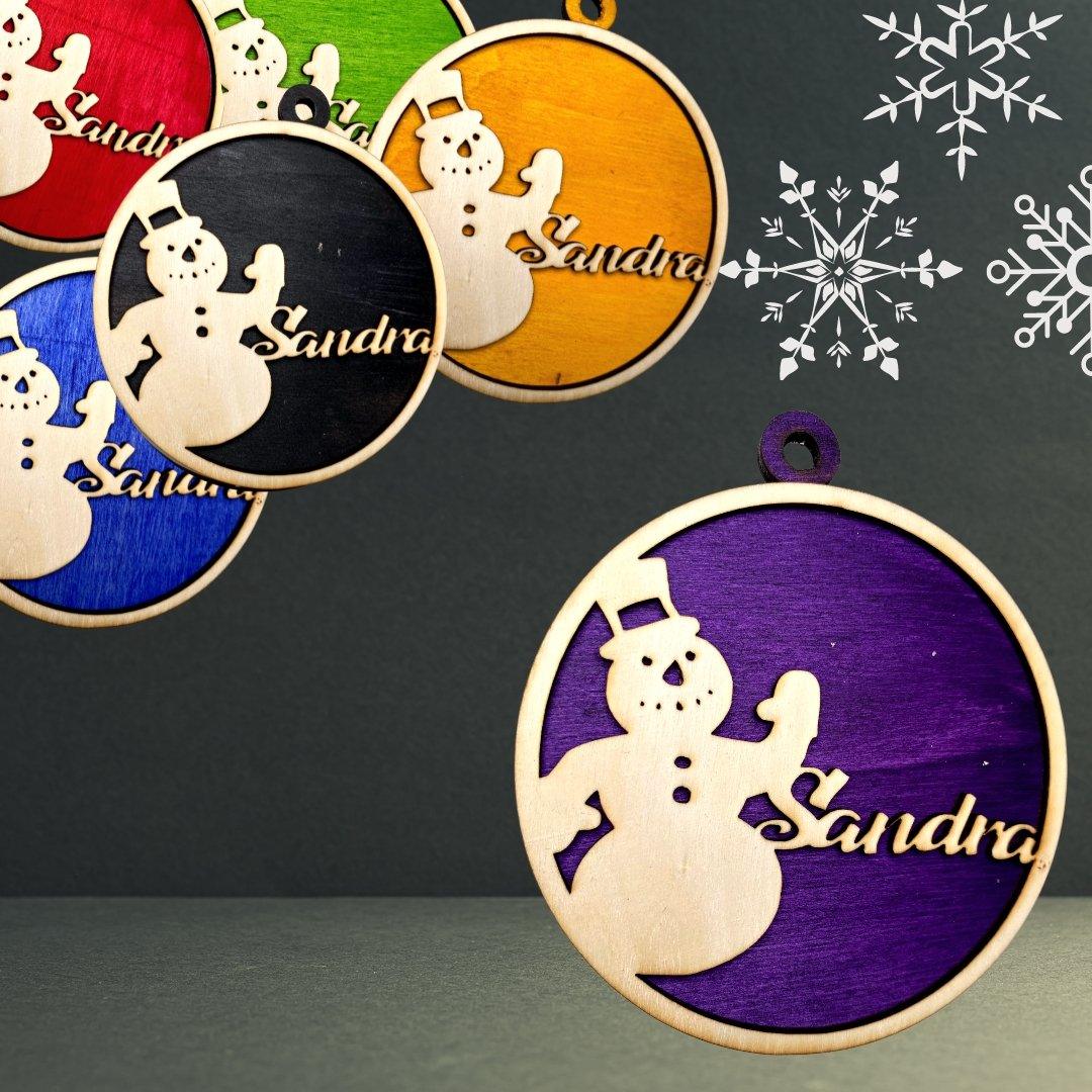 wood stud 3D Weihnachtskugel Schneemann personalisiert wood stud