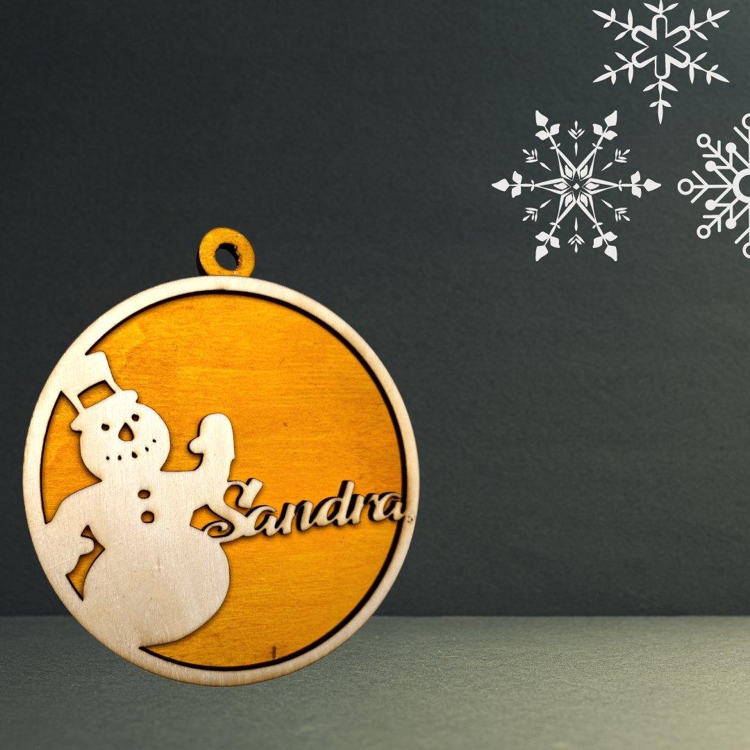 wood stud 3D Weihnachtskugel Schneemann personalisiert wood stud