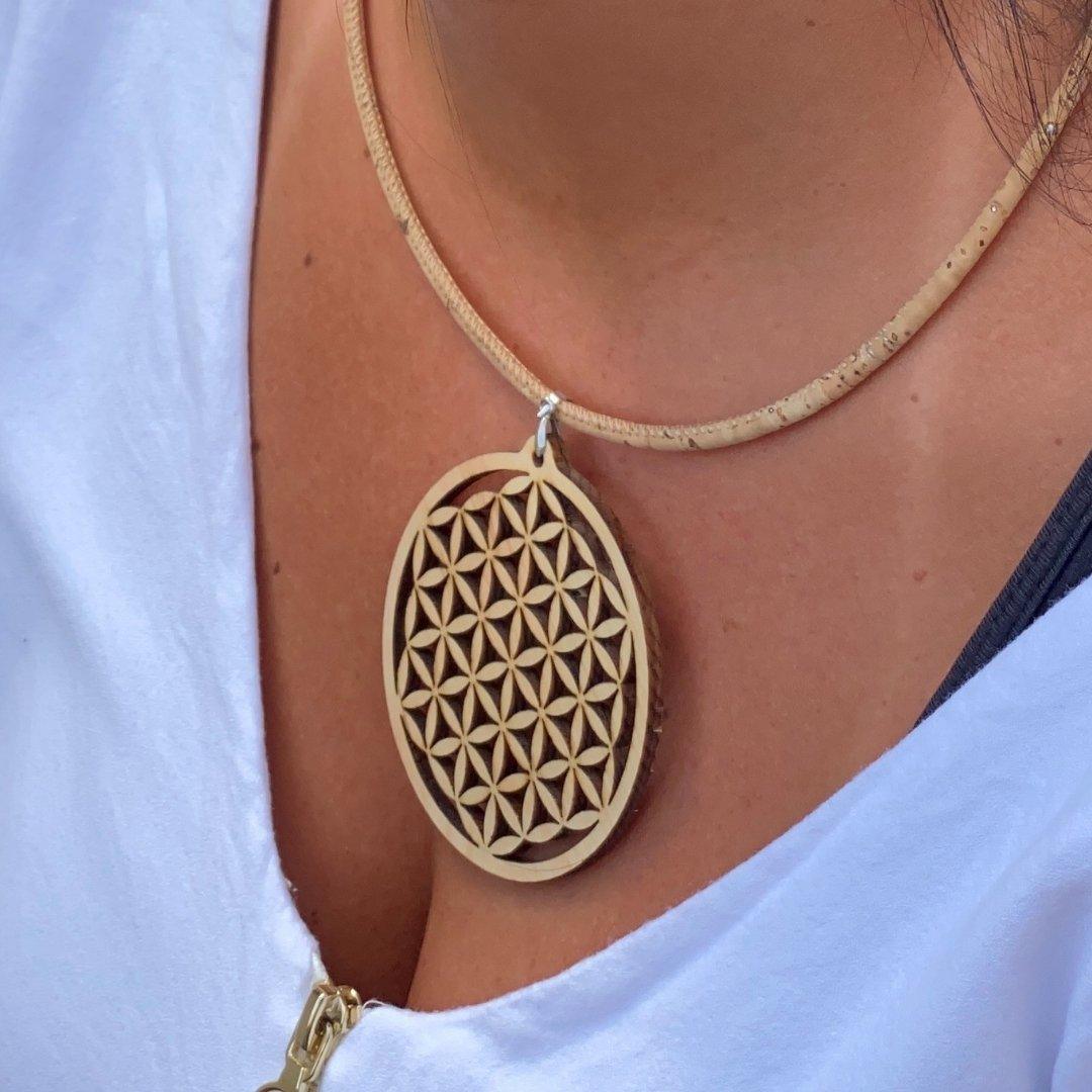 wood stud Kette Blume des Lebens wood stud
