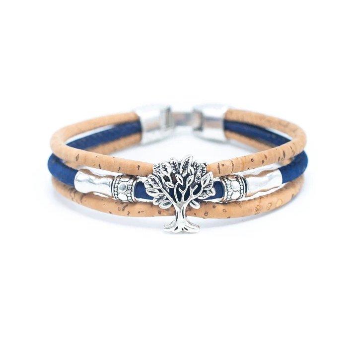 Kork Armband Baum, ungeflochten: blaue Ausführung schräg von vorn.