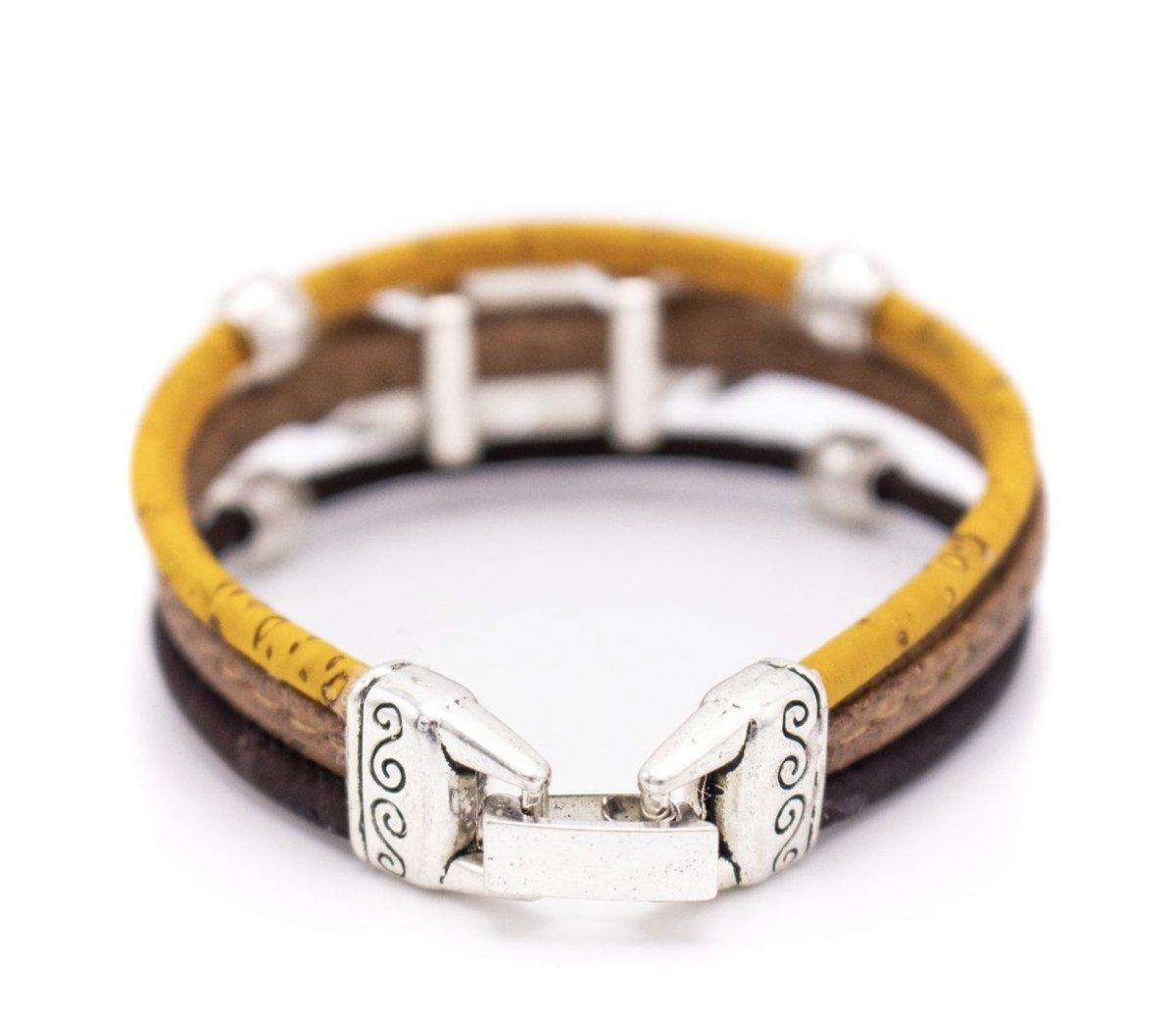 Kork Armband Feder – Rückansicht mit Verschluss