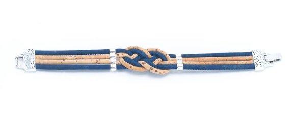 Kork Armband Flechtwerk – Ausgebreitete Ansicht der Bänder und Schmuckelemente