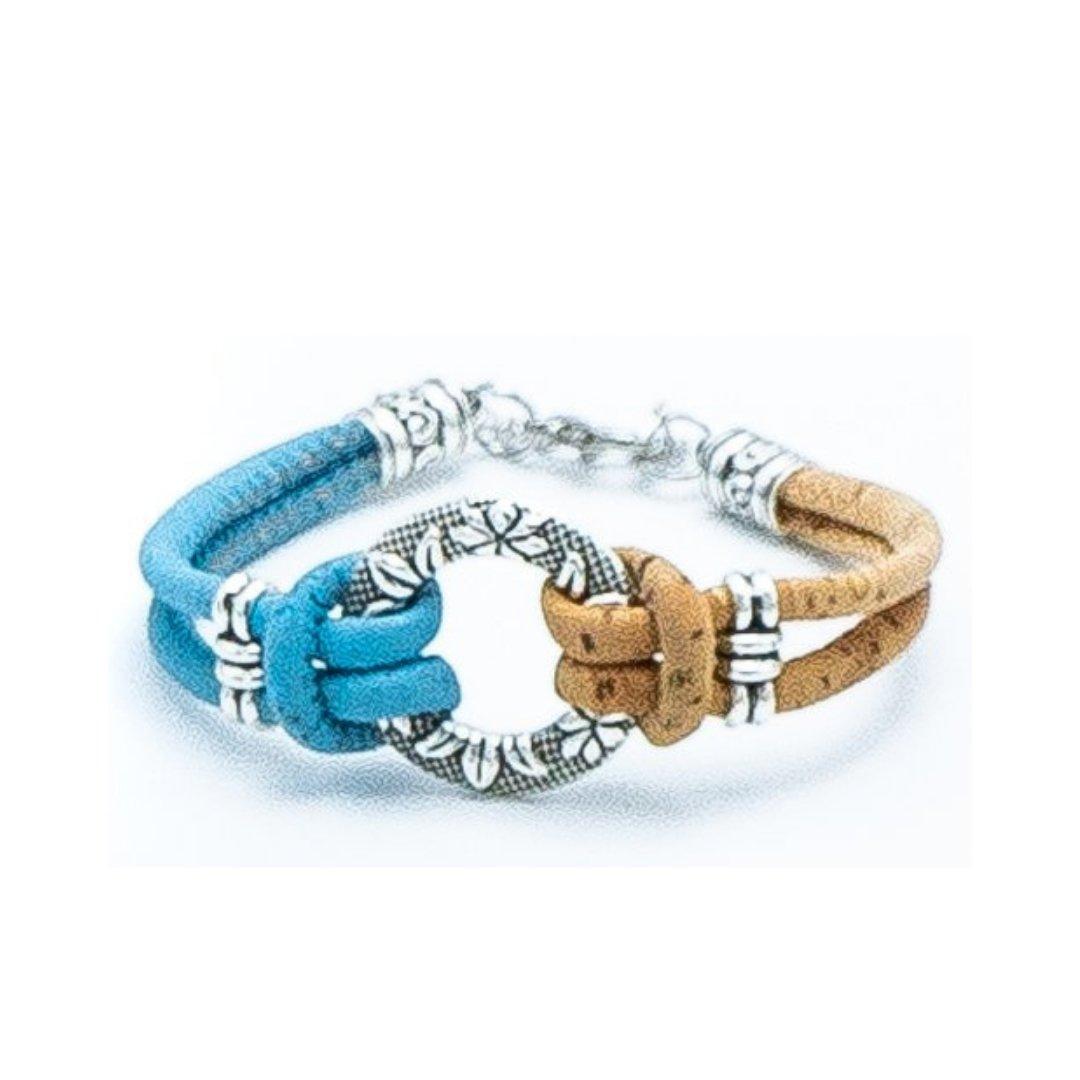 Kork Armband Kreis: türkisfarbene Ausführung.