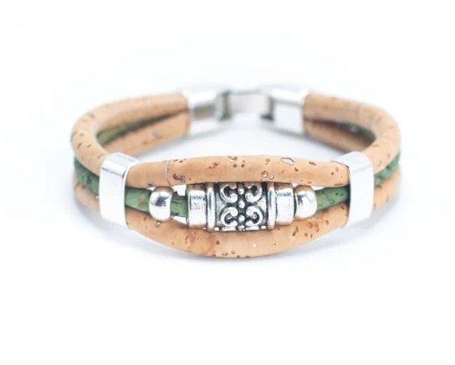 Kork Armband Maya: grüne Ausführung.