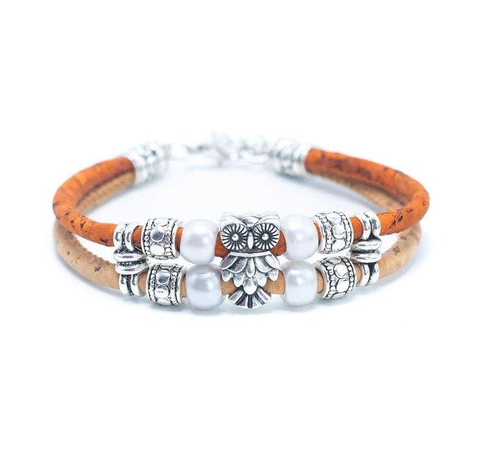 Kork Armband Eule bunt: orangefarbene Ausführung.