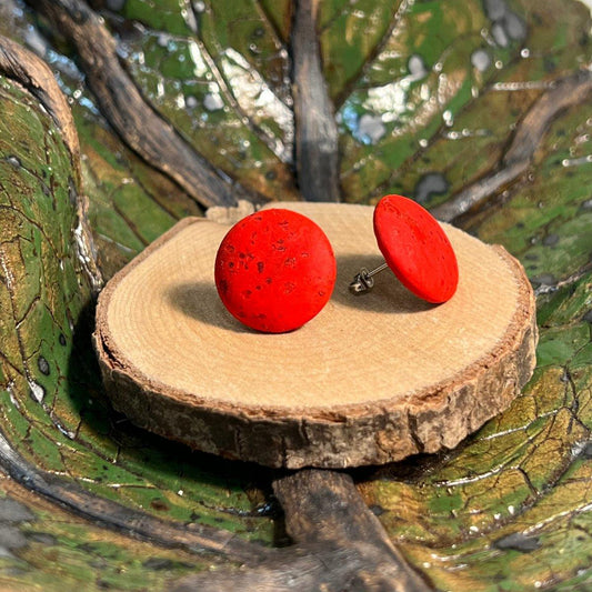Korkohrstecker Erdbeer-Rot - wood stud - Holzohrringe - Holzdeko und mehr