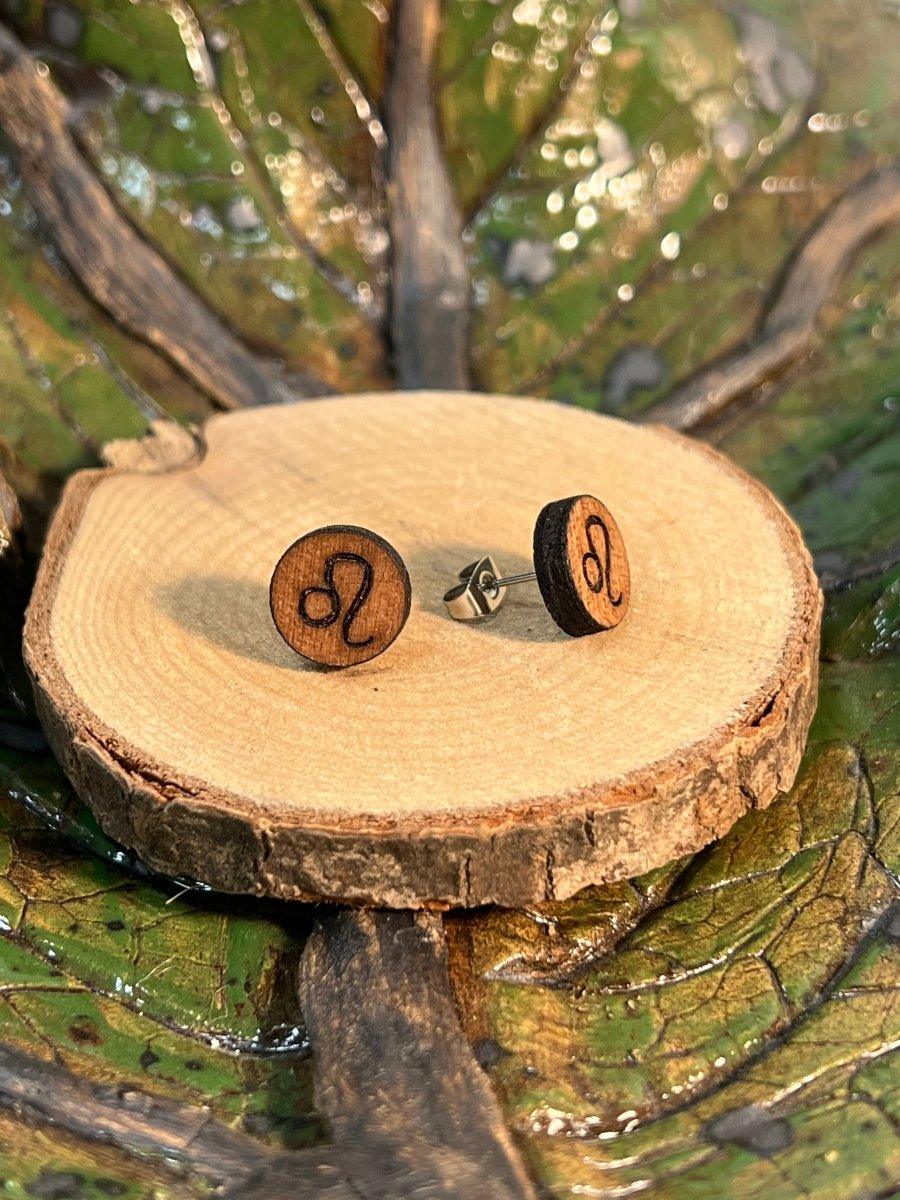 Sternzeichen - Holzohrstecker - Nussholz - wood stud - Holzohrringe - Holzdeko und mehr
