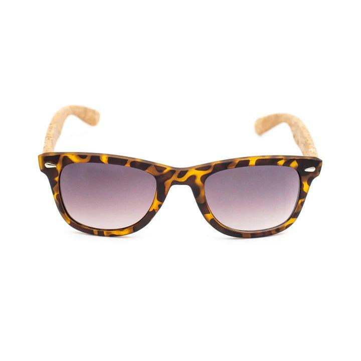 UV Schutz Kork Sonnenbrille Braun/Leo - wood stud - Holzohrringe - Holzdeko und mehr