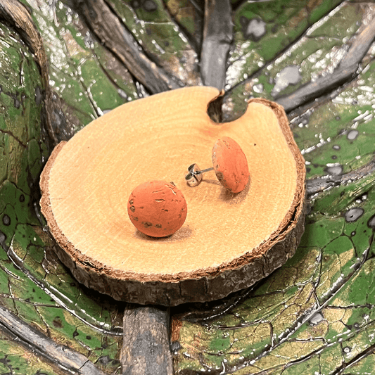 Korkohrstecker Koralle - wood stud - Holzohrringe - Holzschmuck und mehr