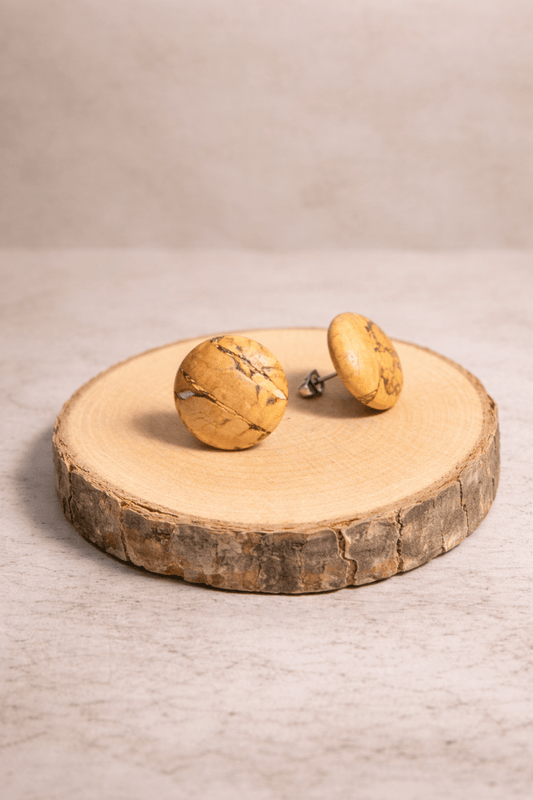 Korkohrstecker Natur mit Silberflecken - wood stud - Holzohrringe - Holzschmuck und mehr